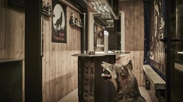Bar Therion5