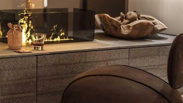 Lounge mit Kamin